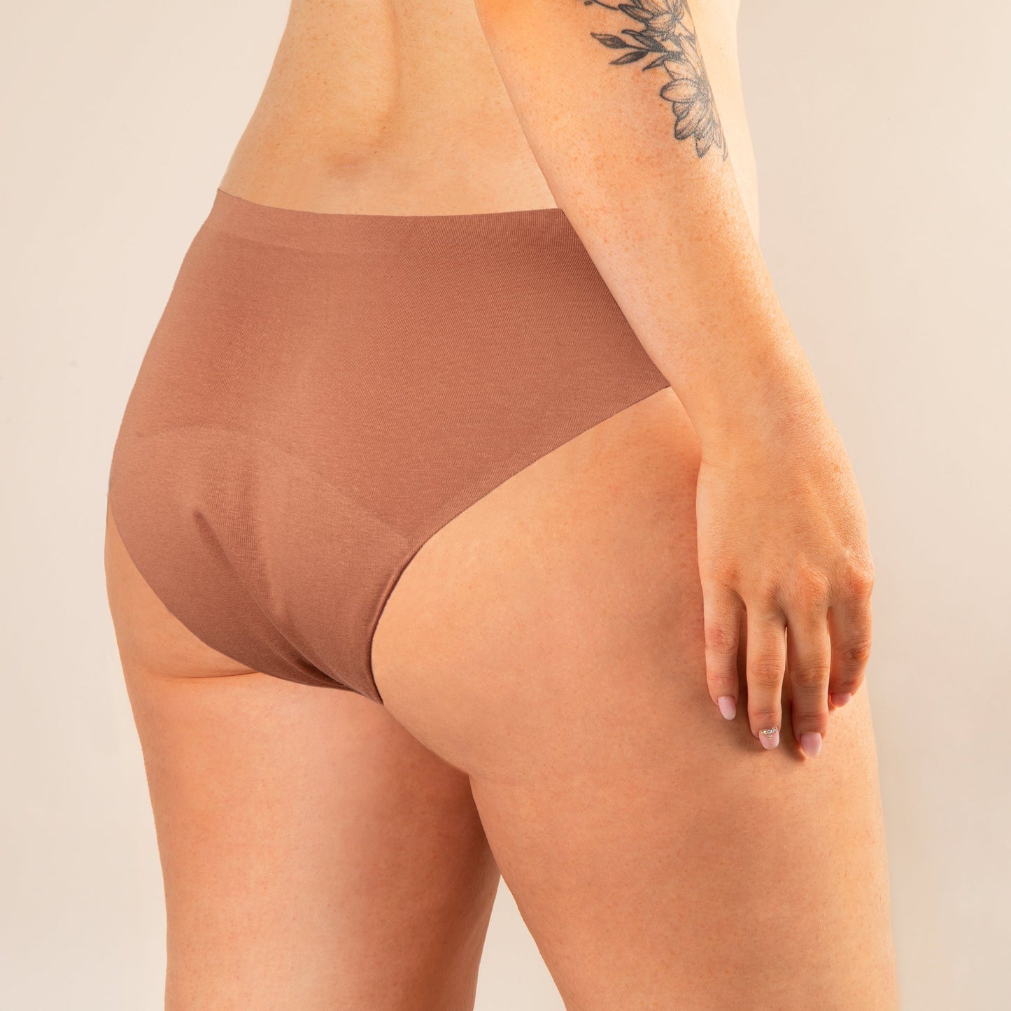 Culotte Menstruelle Roxane beige de dos