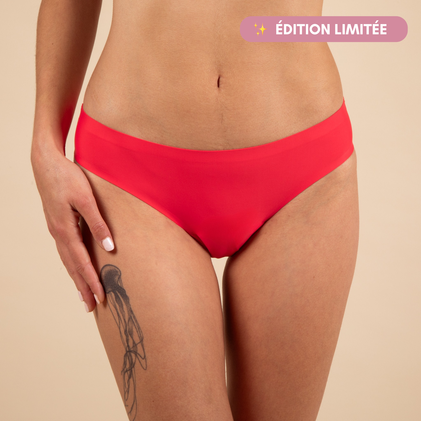 maillot de bain menstruel nora sans coutures rouge porté face